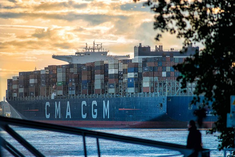Containerriese CMA CGM Alexander von Humboldt